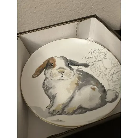 Pier 1 Imports Easter Elegant Gray Bunnies Rabbit 8" Salad Dessert Plates -4 BOX - Picture 5 of 7